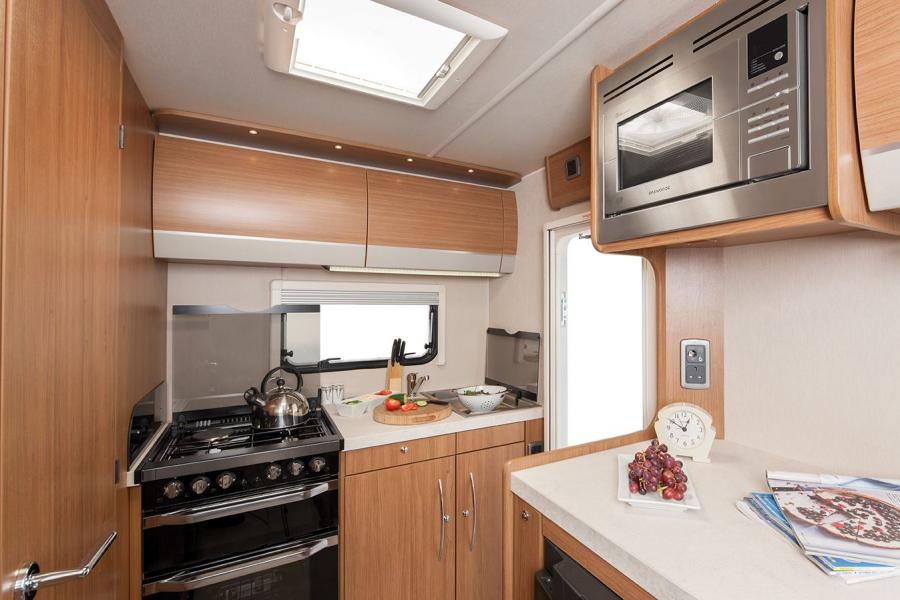 Интерьер Auto-Trail Imala 615 2014 года  (фото 5 из 6)